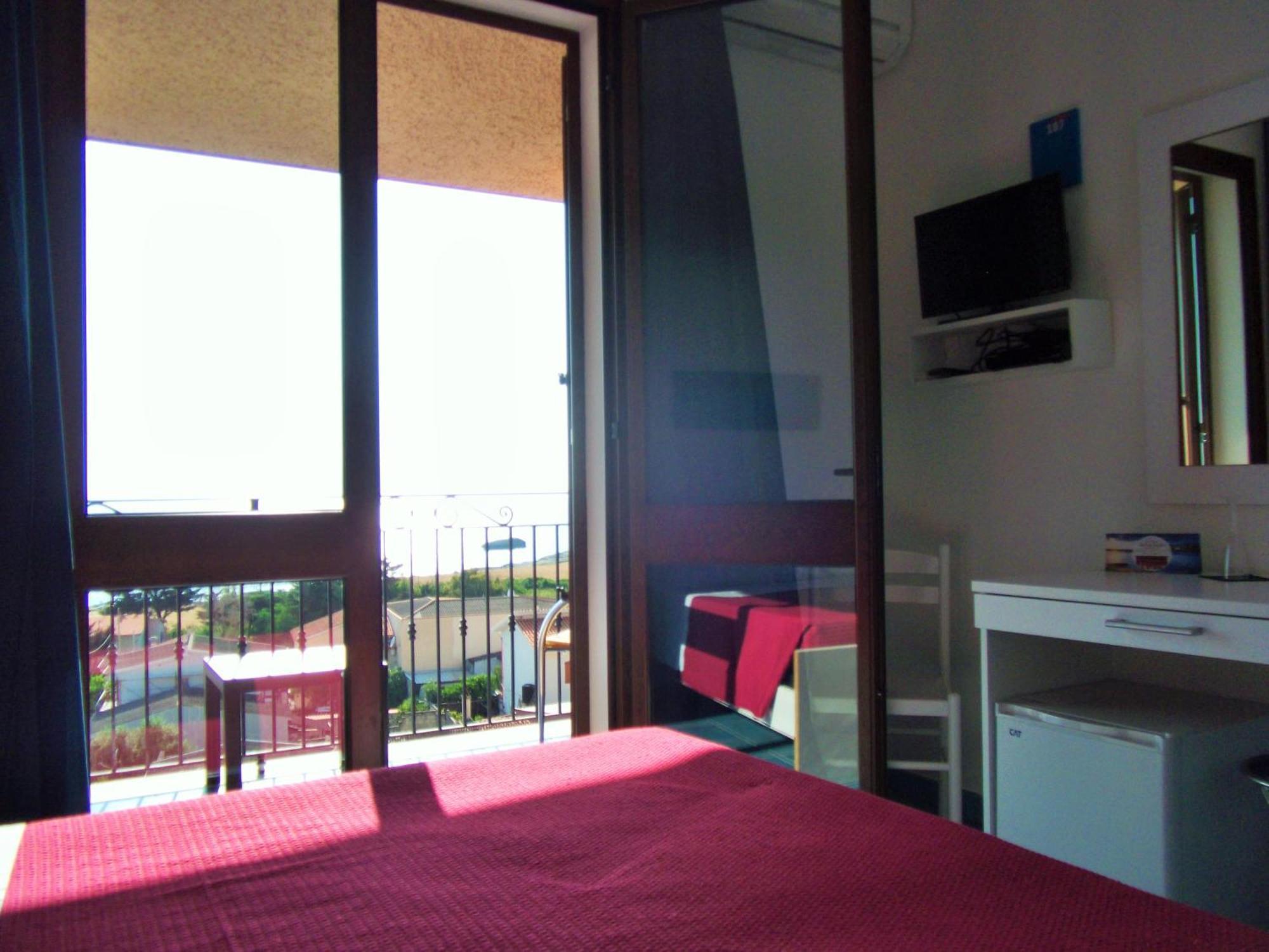 Hotel Bellavista S'Archittu 객실 사진