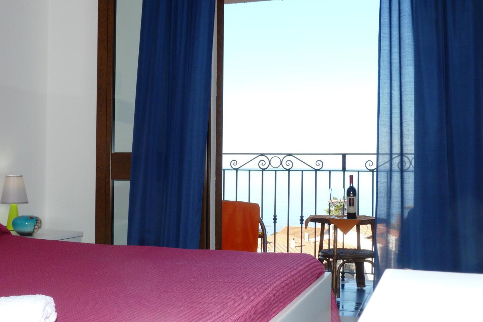 Hotel Bellavista S'Archittu 객실 사진